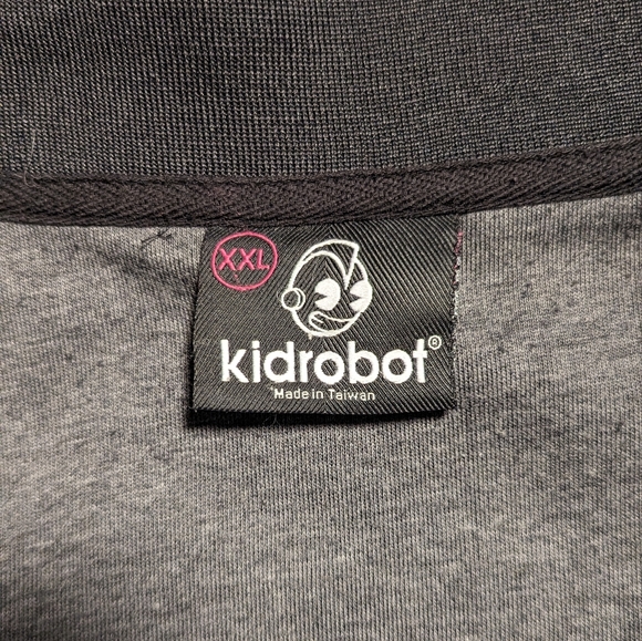 Track Jacket by Kid Robot, Black and Silver Metallic, XXL - Picture 3 of 5